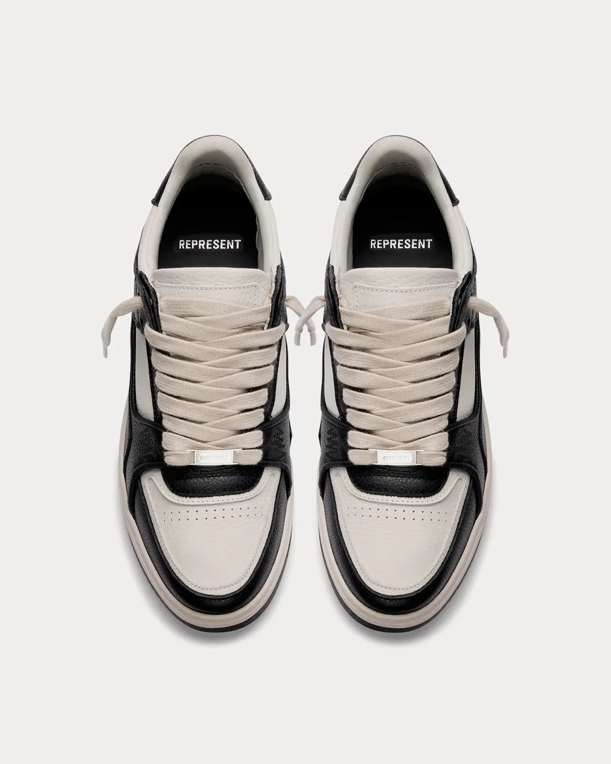 Apex Black / Vintage White Low Top Sneakers