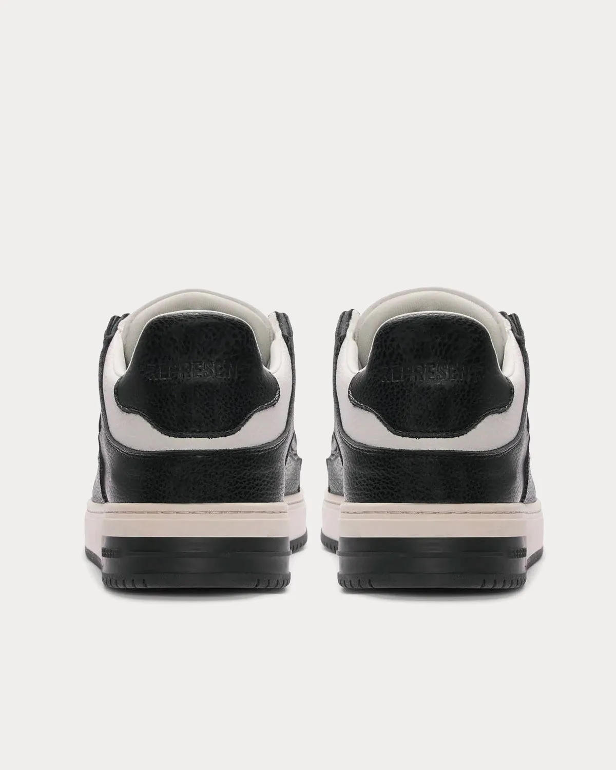 Apex Black / Vintage White Low Top Sneakers