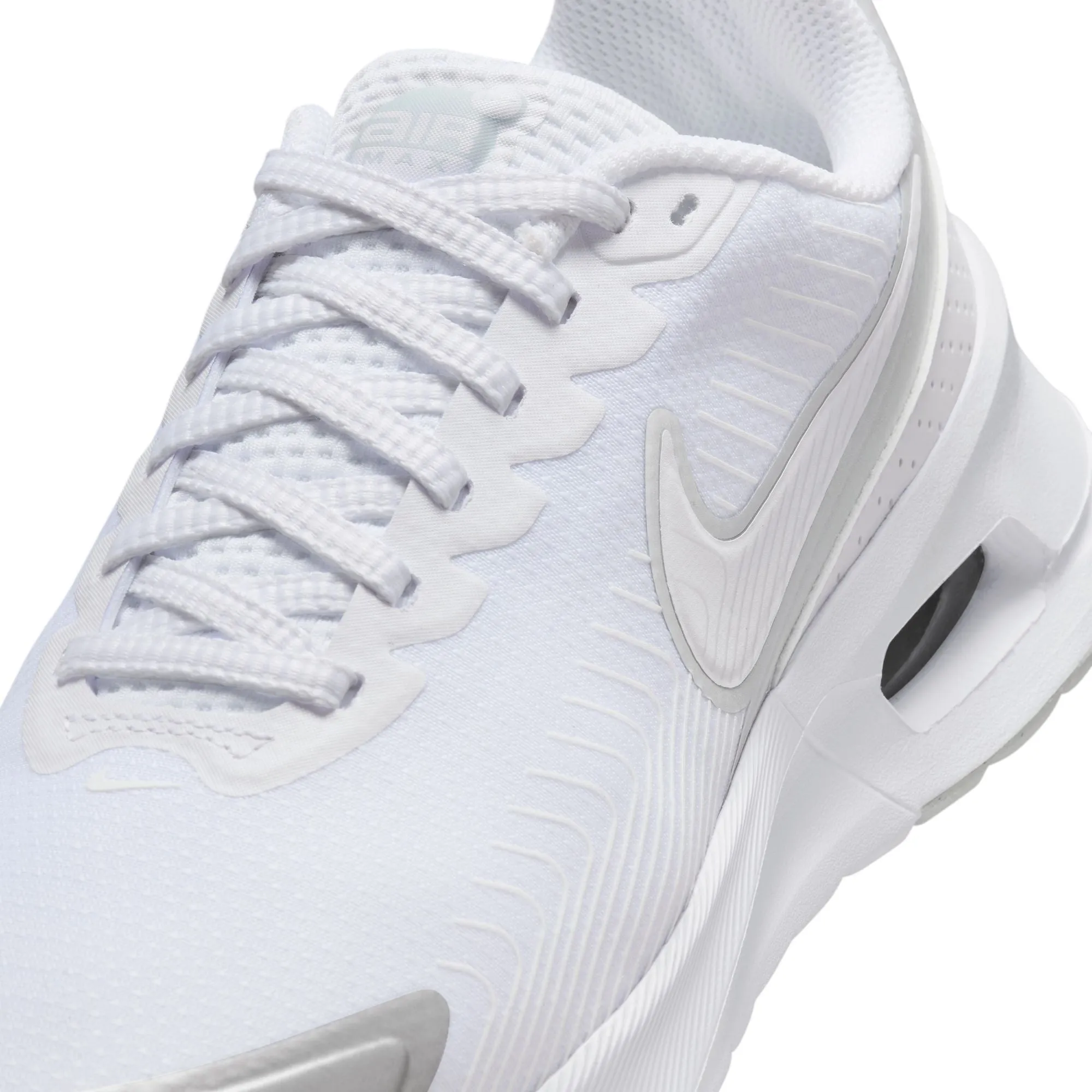 Nike Air Max Nuaxis - White