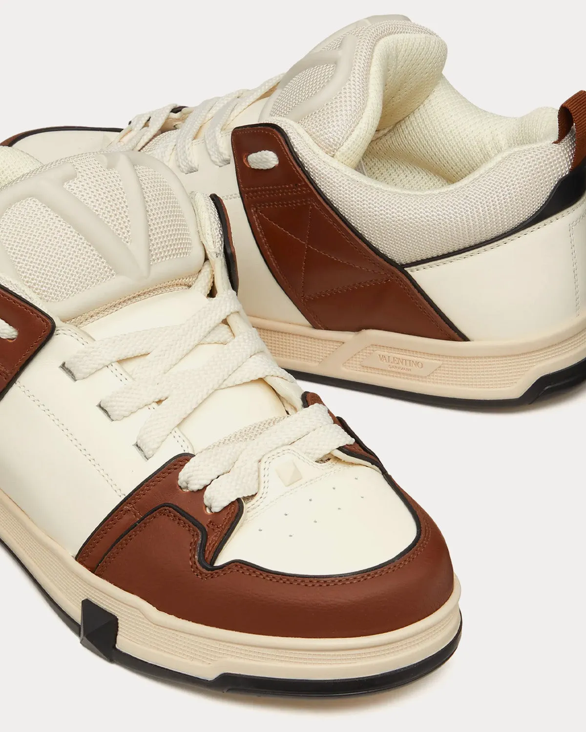 Open Skate Calfskin & Fabric Ivory / Chocolate Brown Low Top Sneakers