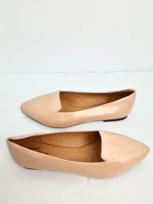 Trotters Women's Nude Flats Size 9 W