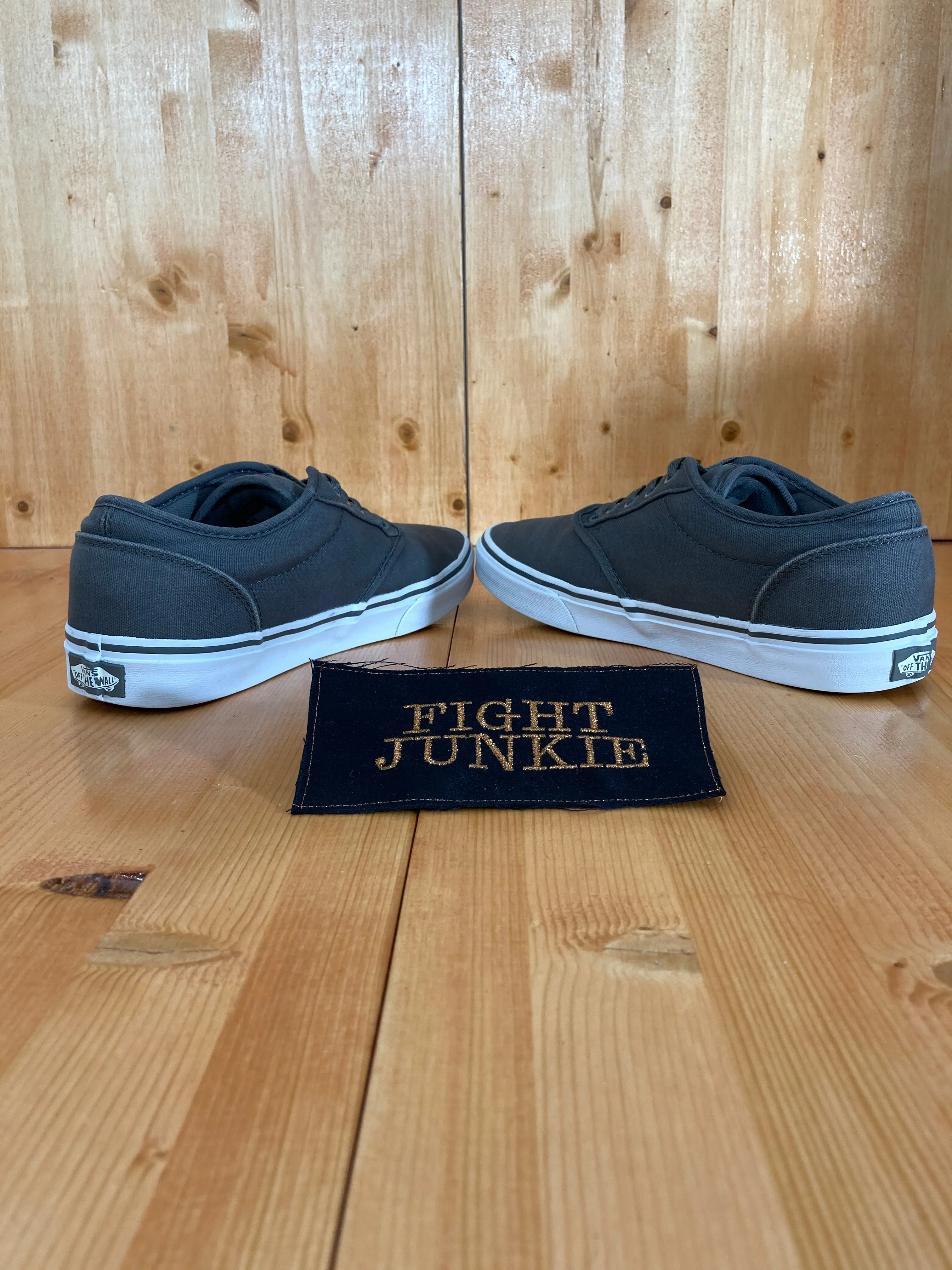 VANS CORE CLASSIC Men's Size 10 Skateboarding Skateboard Shoes Sneakers Gray
