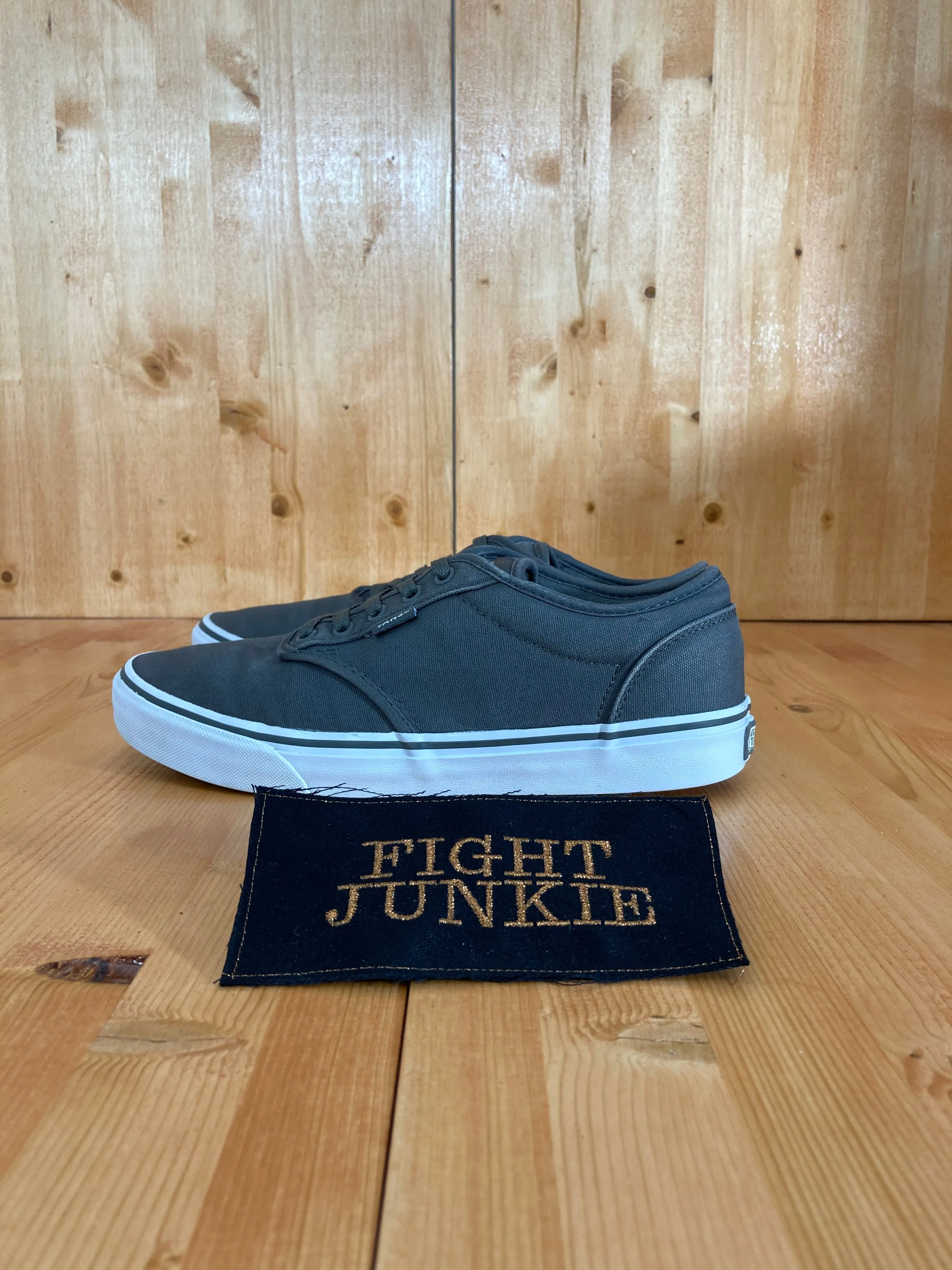 VANS CORE CLASSIC Men's Size 10 Skateboarding Skateboard Shoes Sneakers Gray